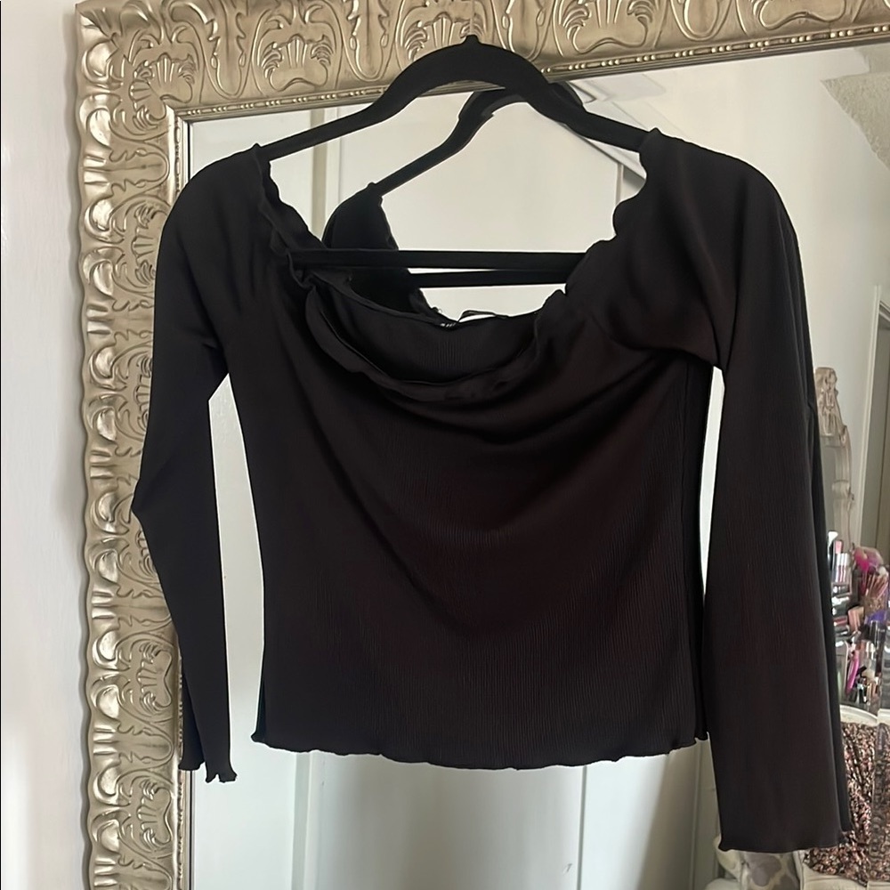 SHEIN Black Ruffled 3/4 Sleeve Fitted Blouse
